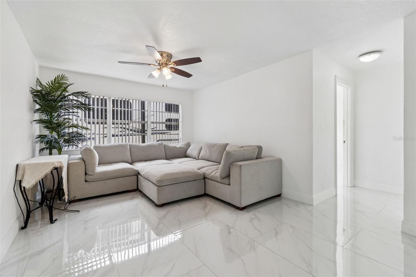 Image 13 of 35 For 5803 Tampa Shores Boulevard