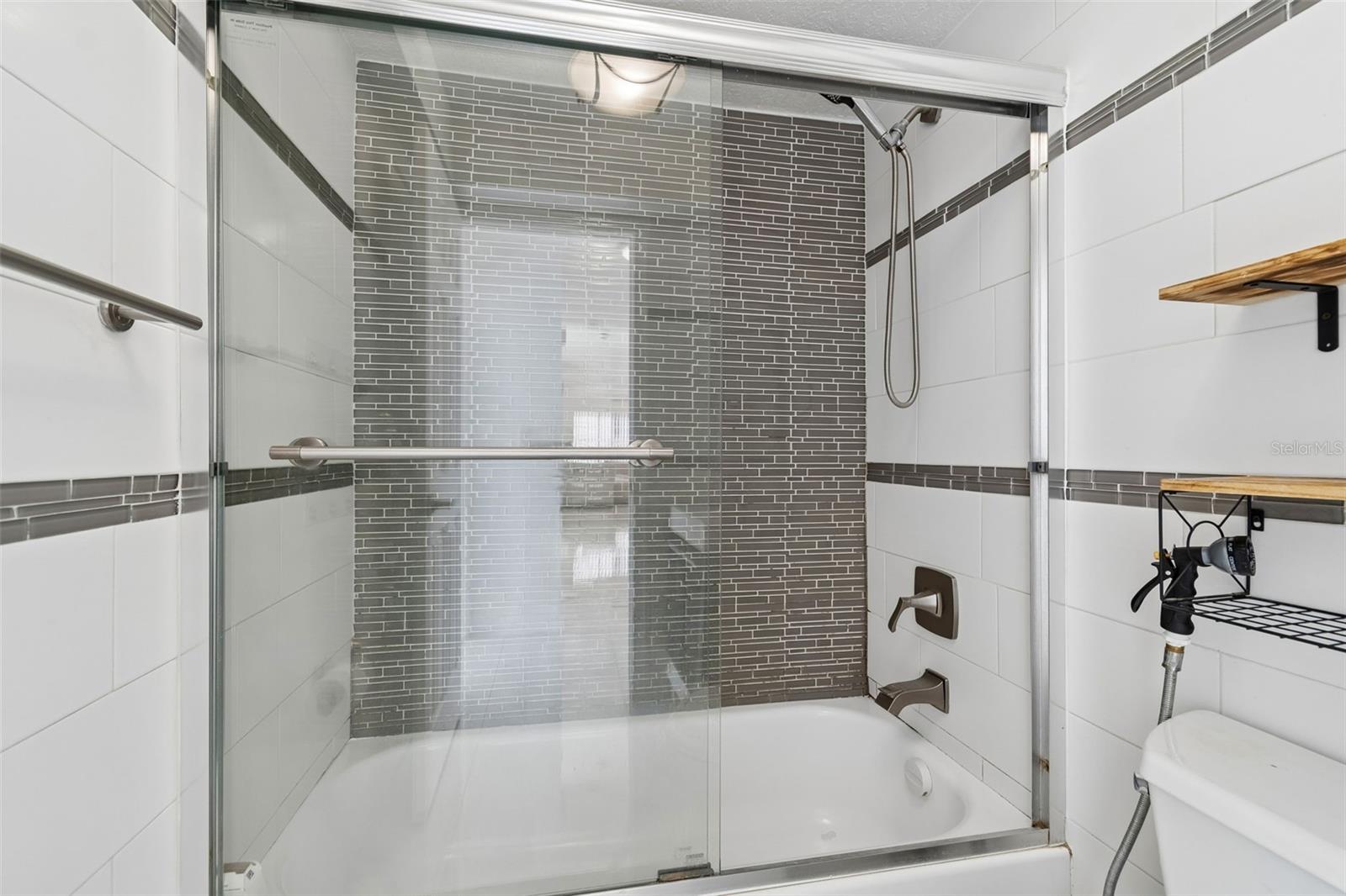 Image 26 of 35 For 5803 Tampa Shores Boulevard