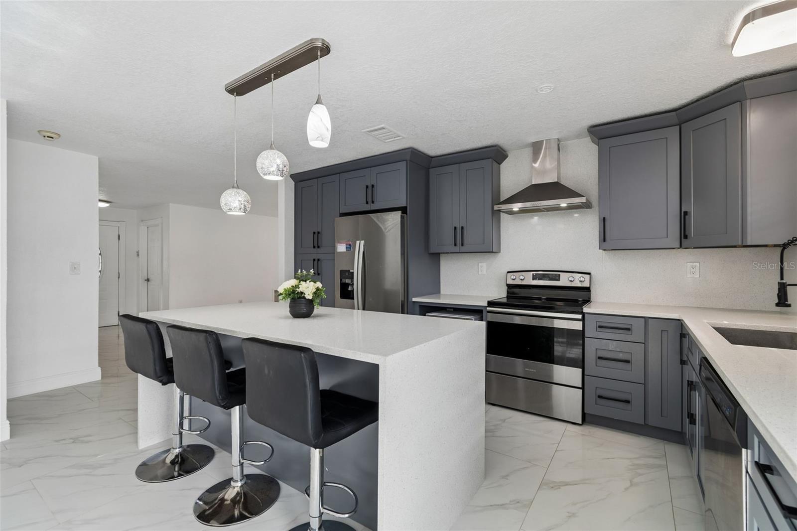 Image 6 of 35 For 5803 Tampa Shores Boulevard