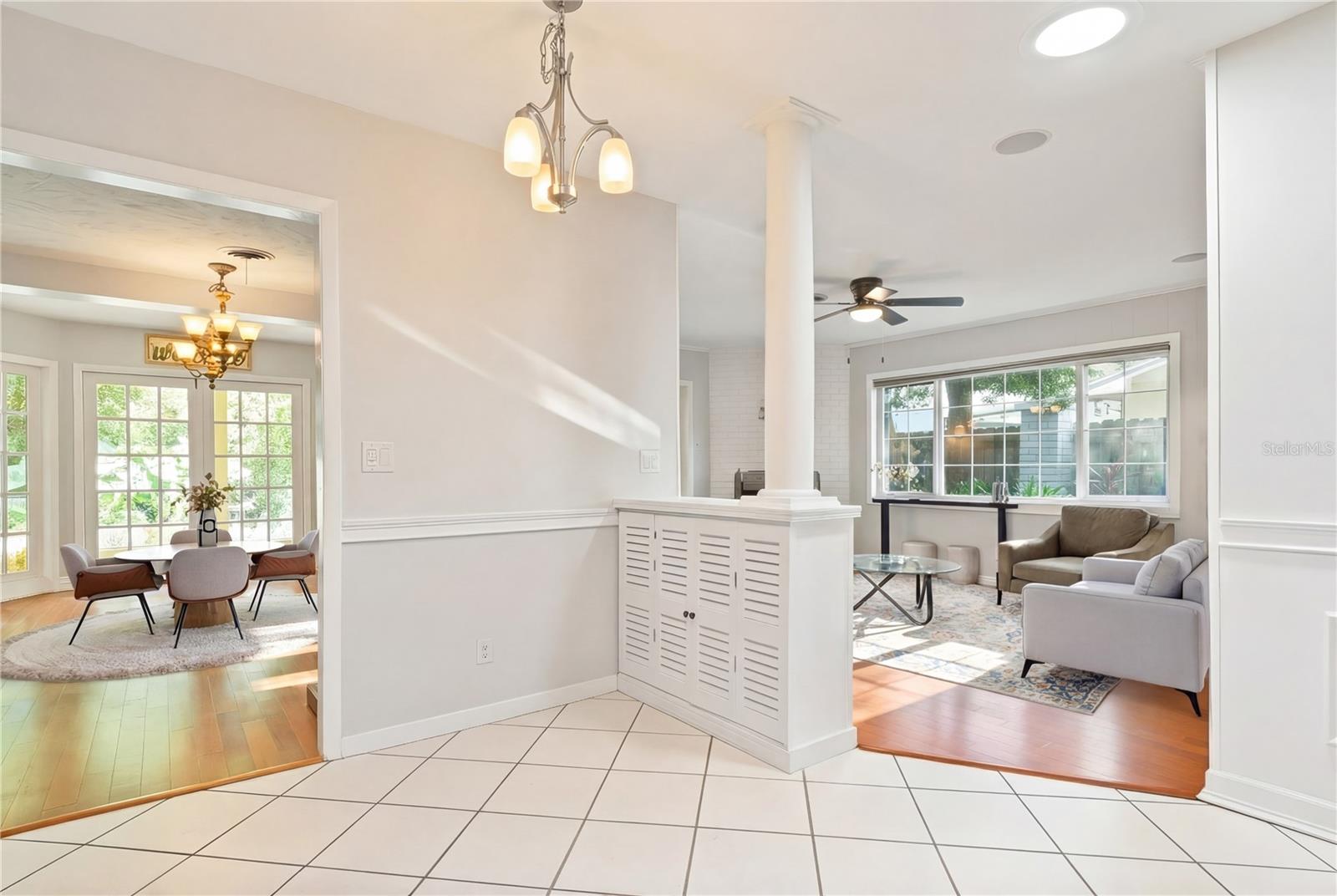 Listing photo id 15 for 2102 Kyra Drive