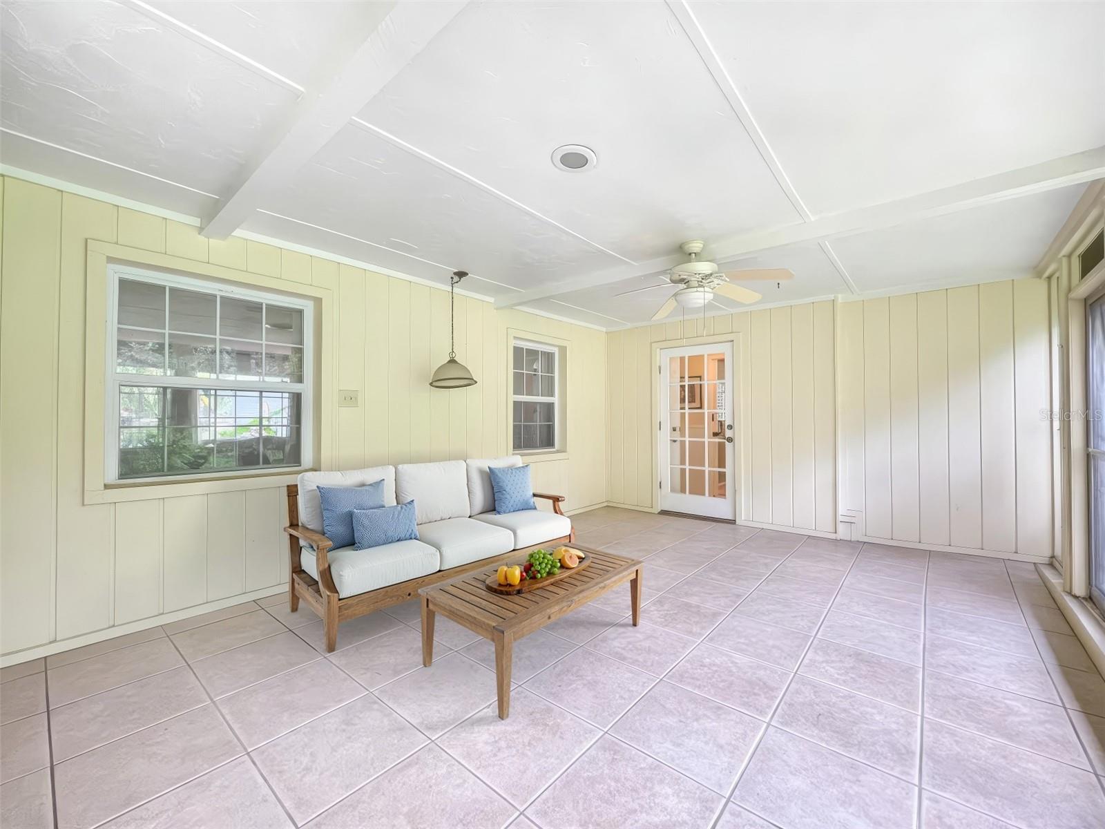 Listing photo id 31 for 2102 Kyra Drive