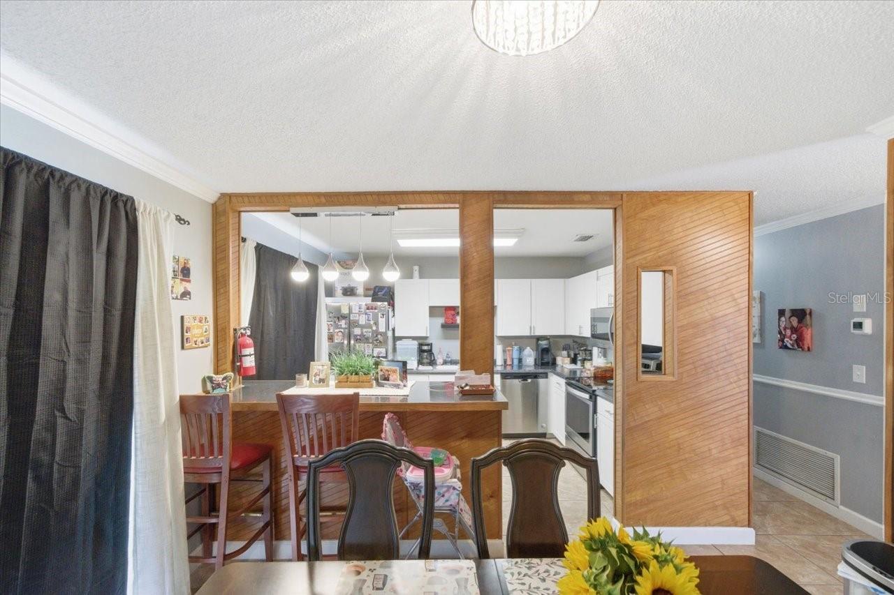 Image 16 of 43 For 4464 Bromley Avenue