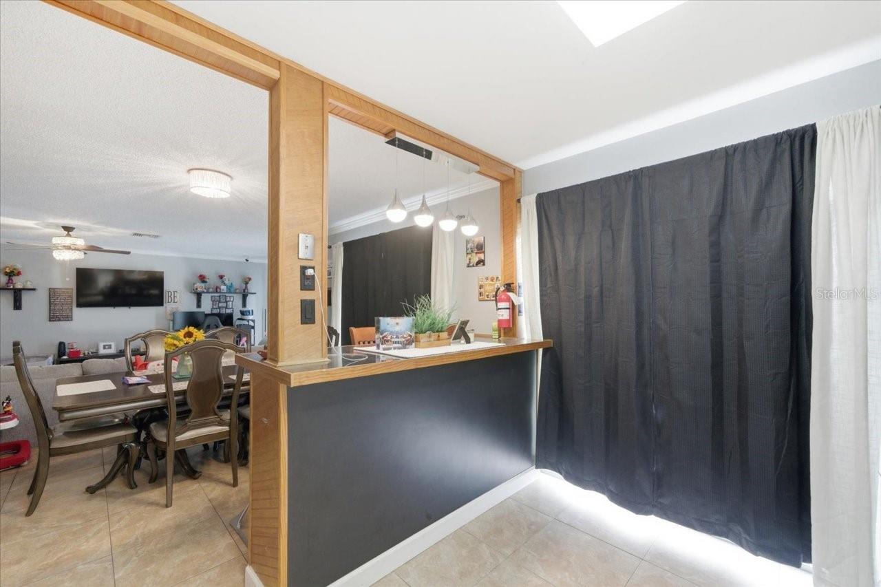 Image 21 of 43 For 4464 Bromley Avenue