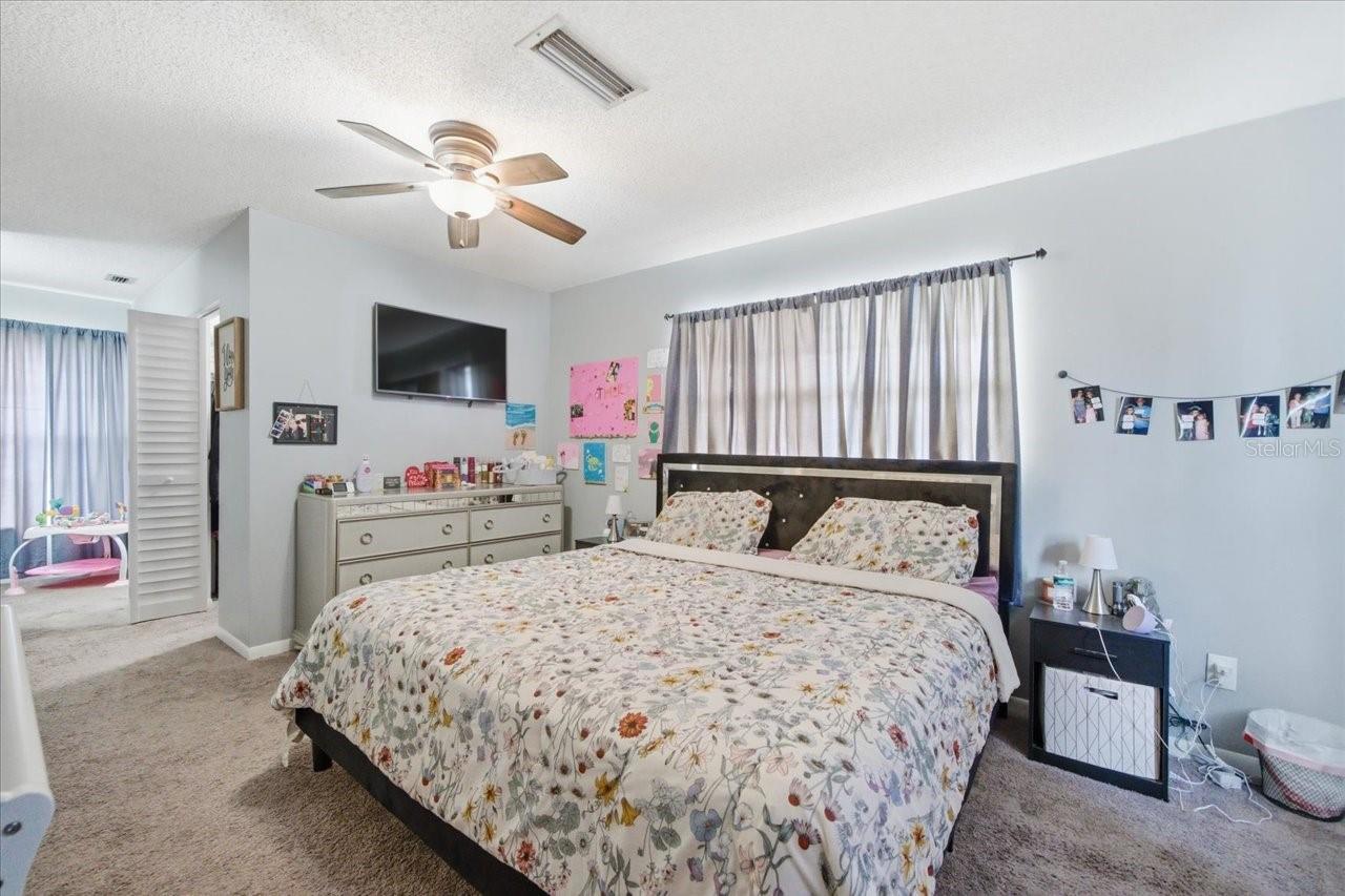 Image 28 of 43 For 4464 Bromley Avenue