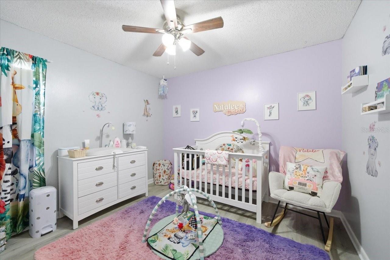 Image 32 of 43 For 4464 Bromley Avenue