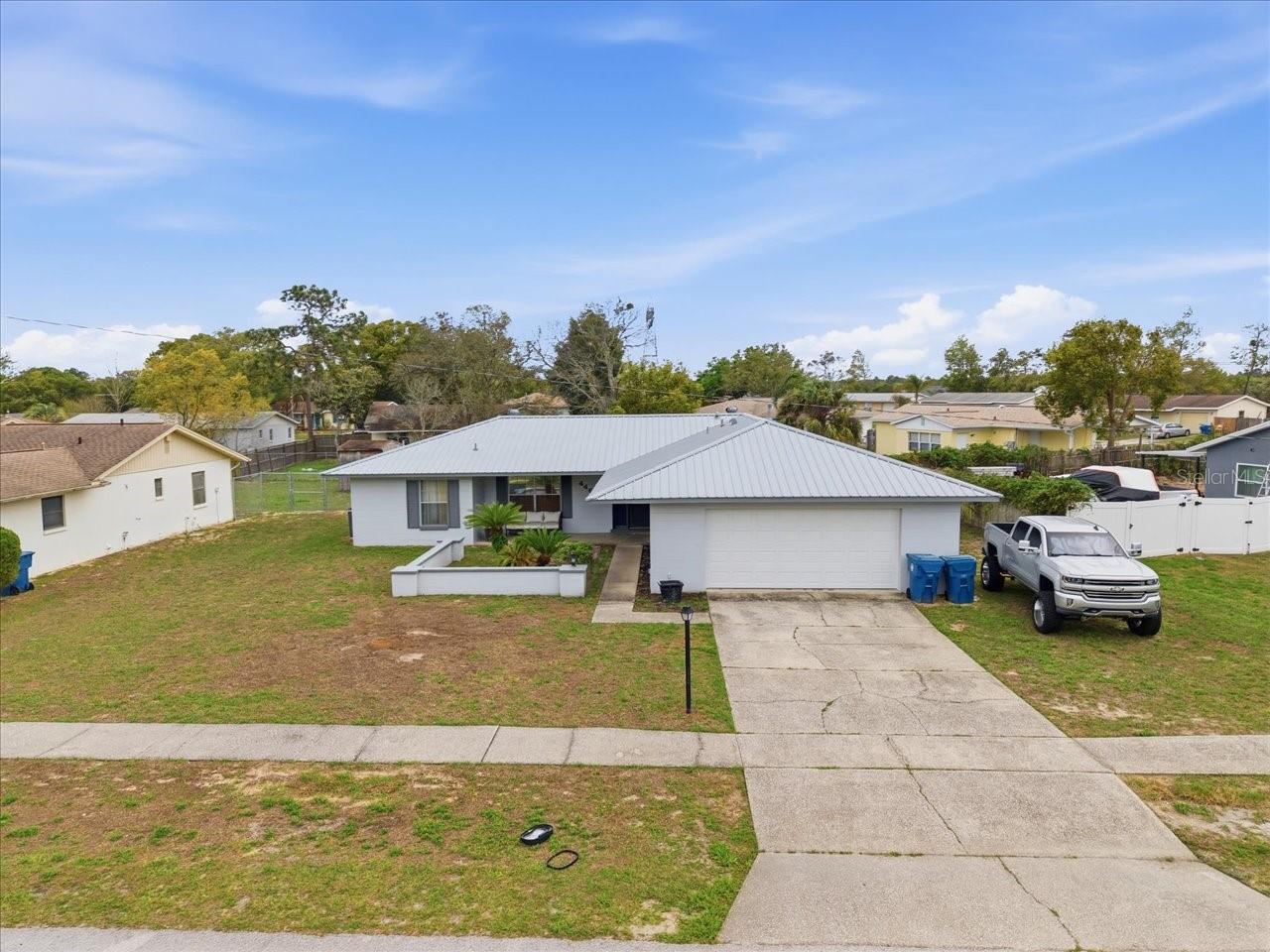 Image 39 of 43 For 4464 Bromley Avenue