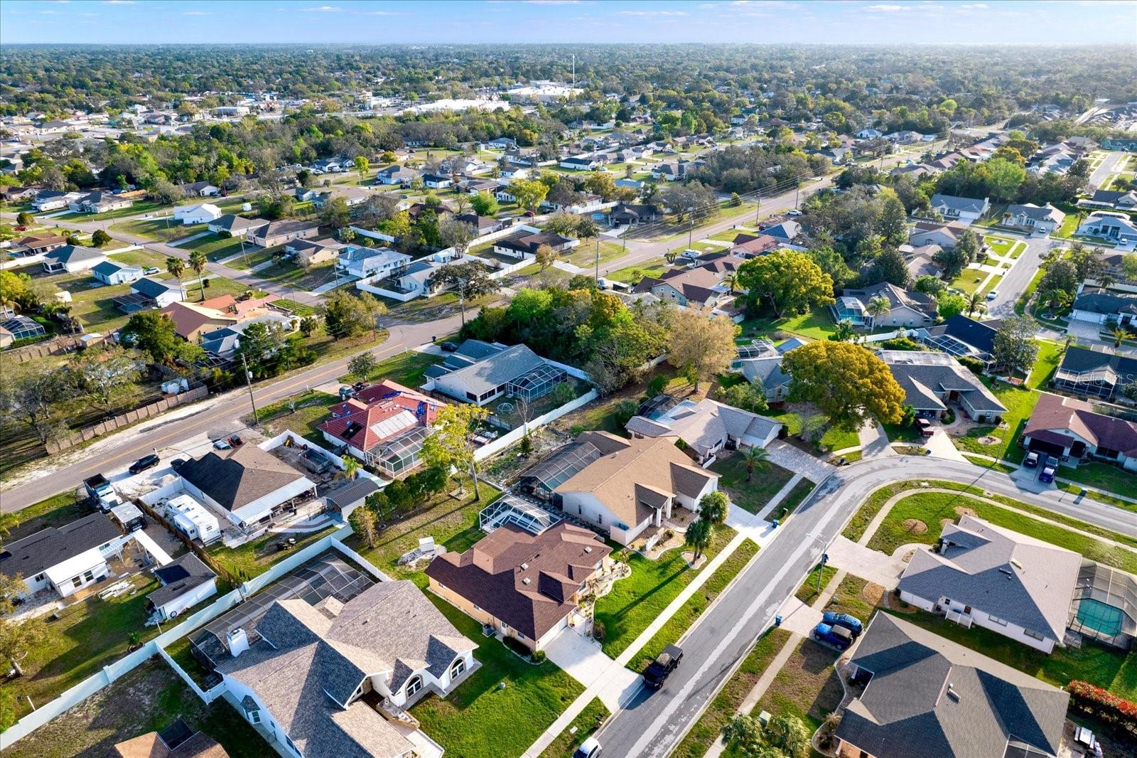 Listing photo id 21 for 1503 Overland Drive