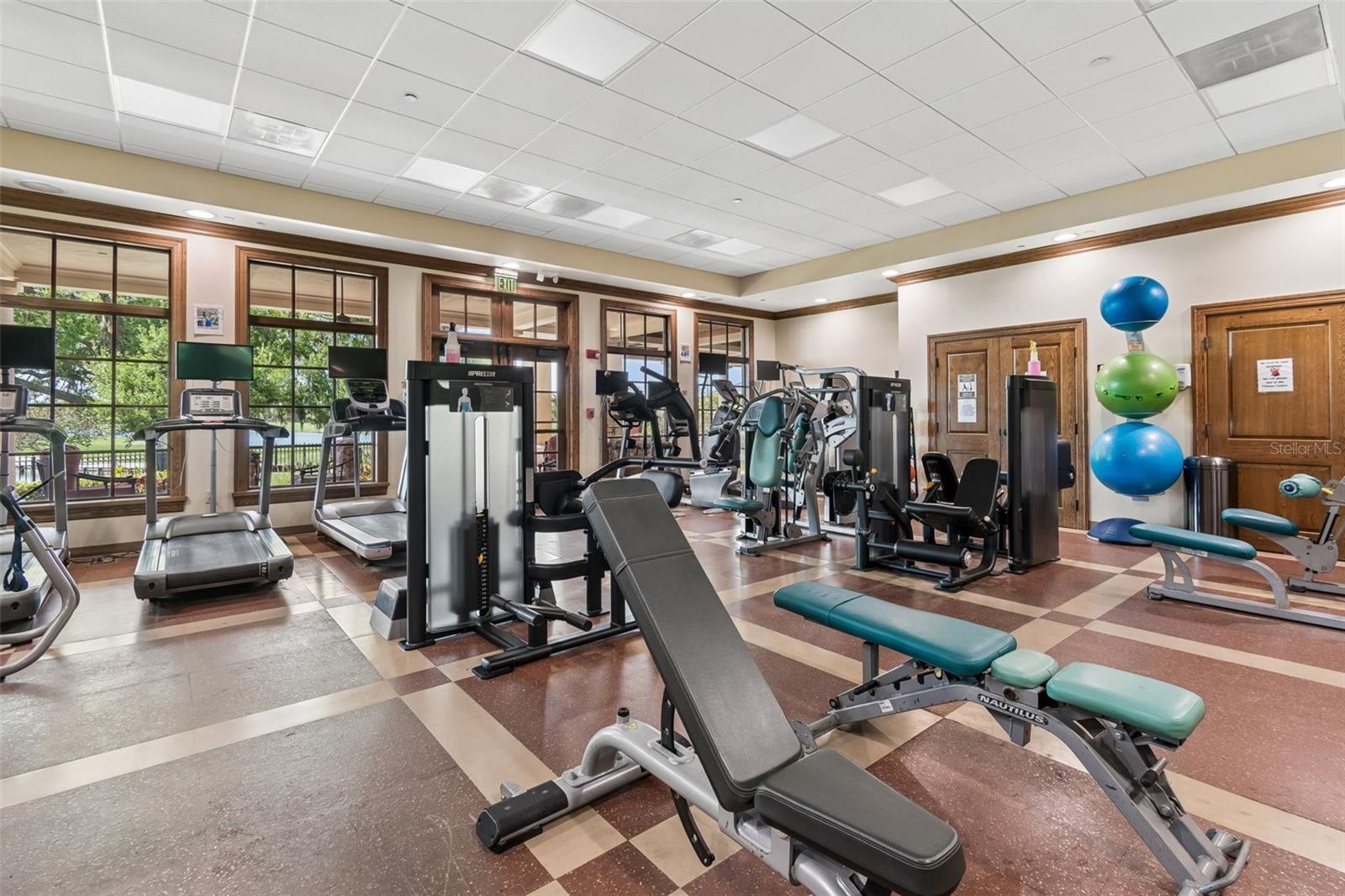 Image 75 of 100 For 10712 Pontofino Circle