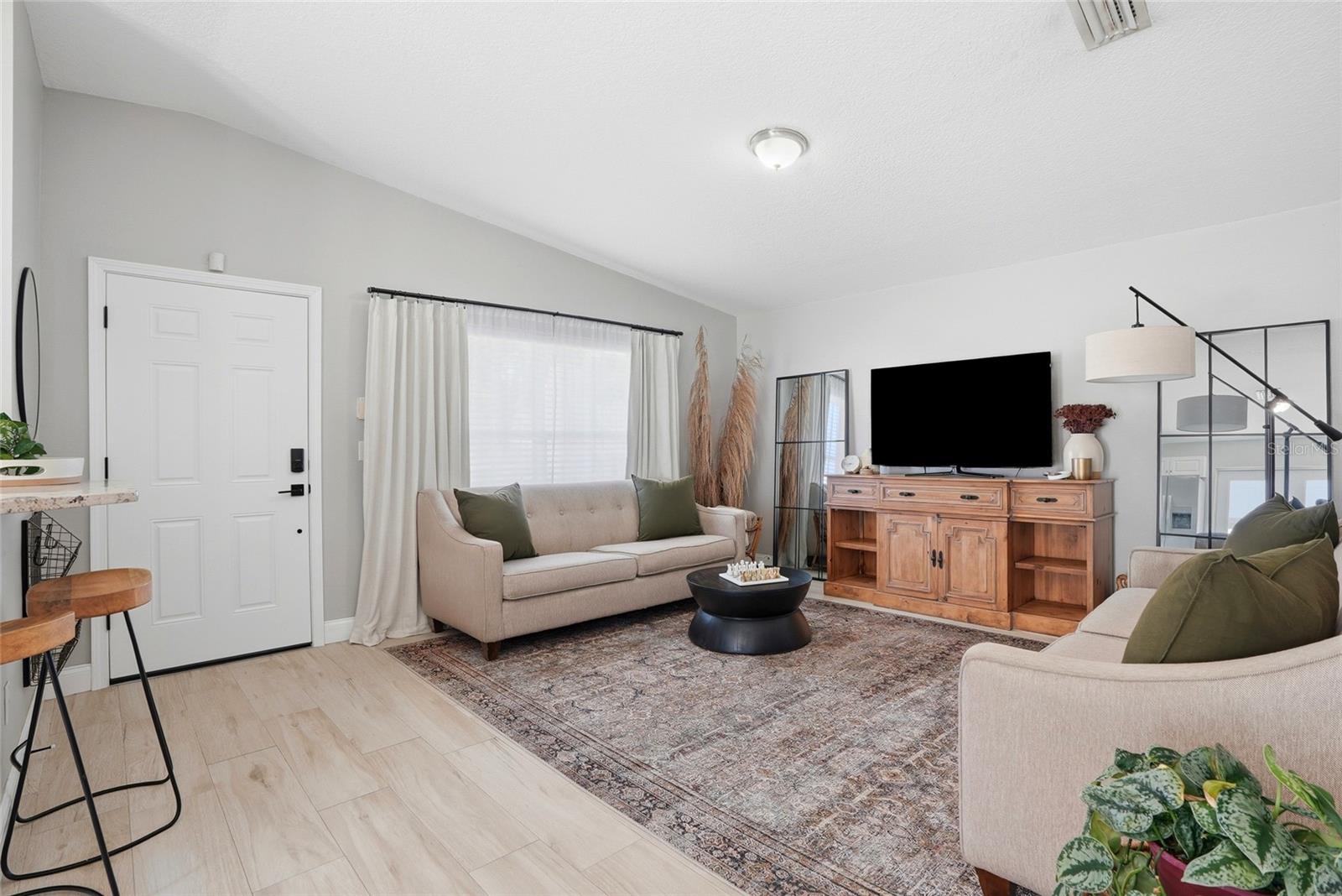 Image 15 of 53 For 6052 114th Avenue N