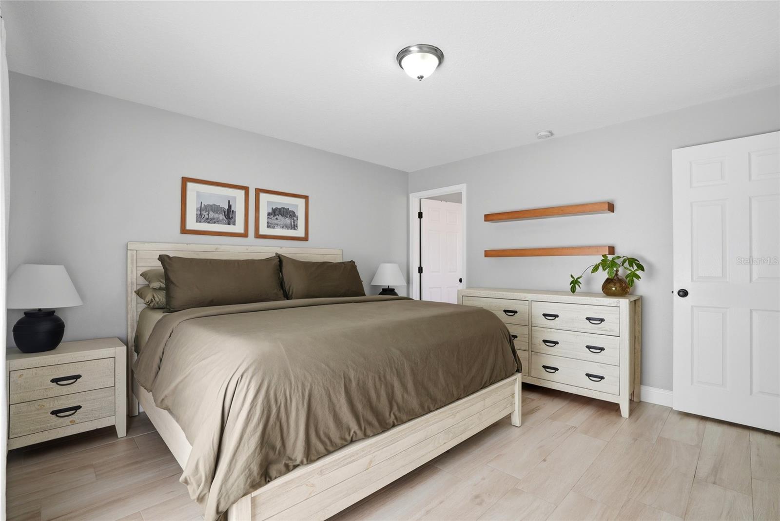 Image 27 of 53 For 6052 114th Avenue N