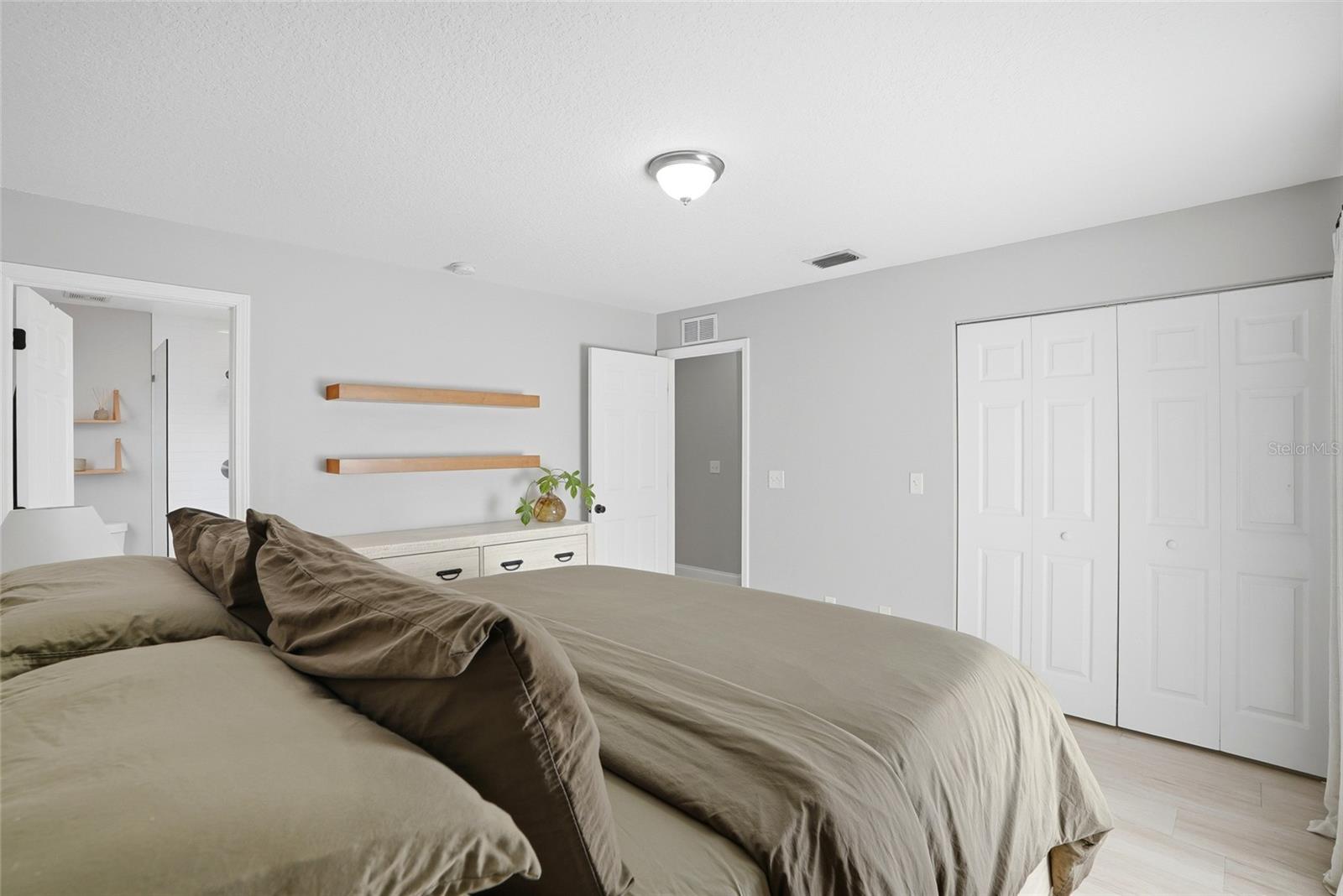 Image 29 of 53 For 6052 114th Avenue N