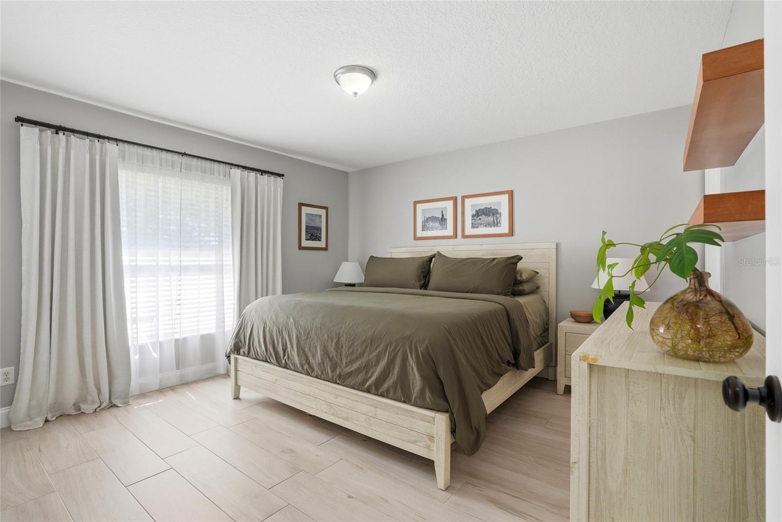 Image 5 of 53 For 6052 114th Avenue N