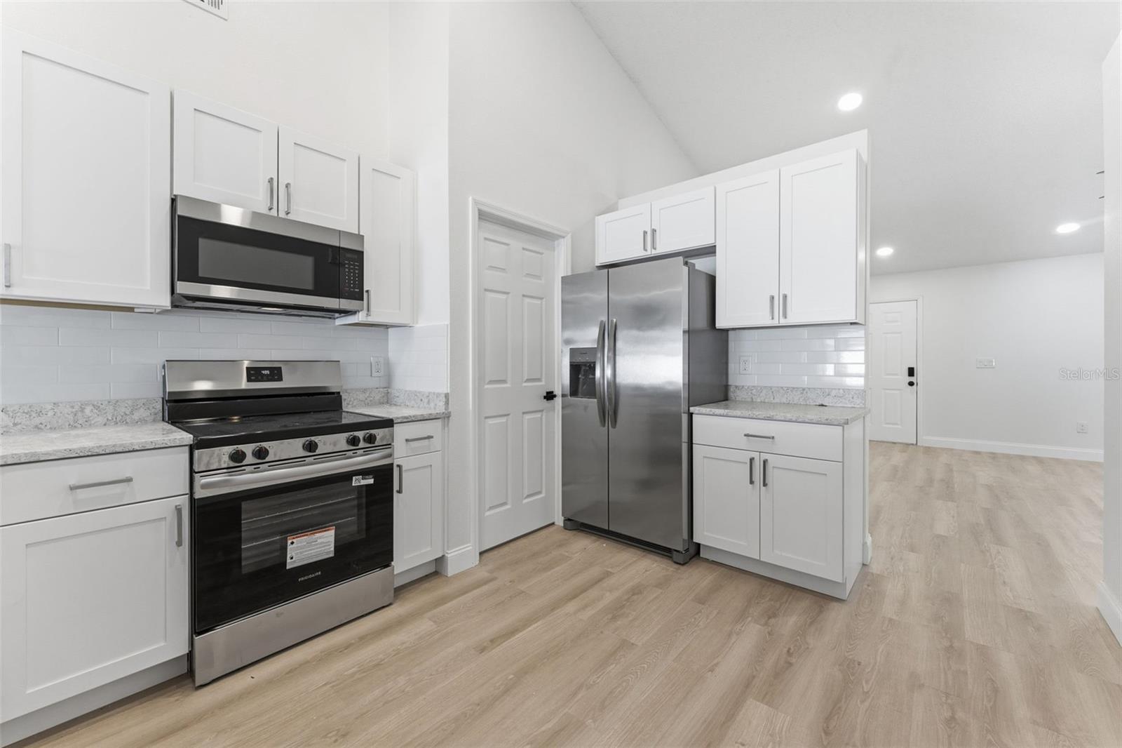 Image 10 of 44 For 5931 Taywood Drive