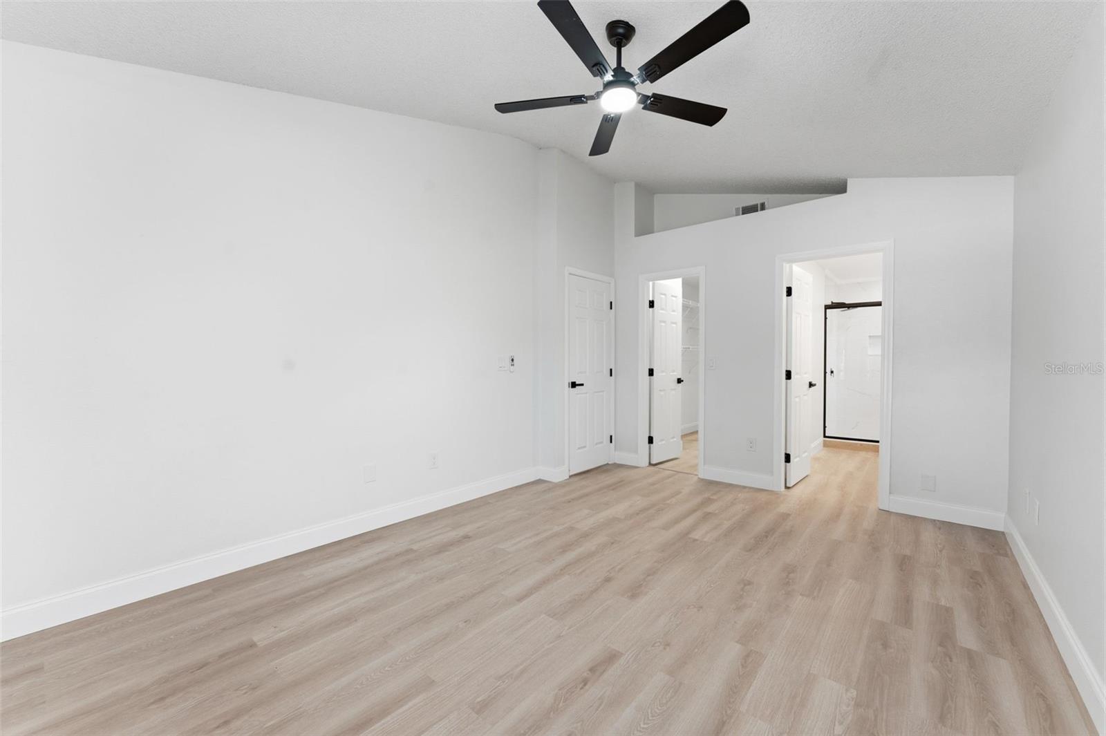 Image 15 of 44 For 5931 Taywood Drive