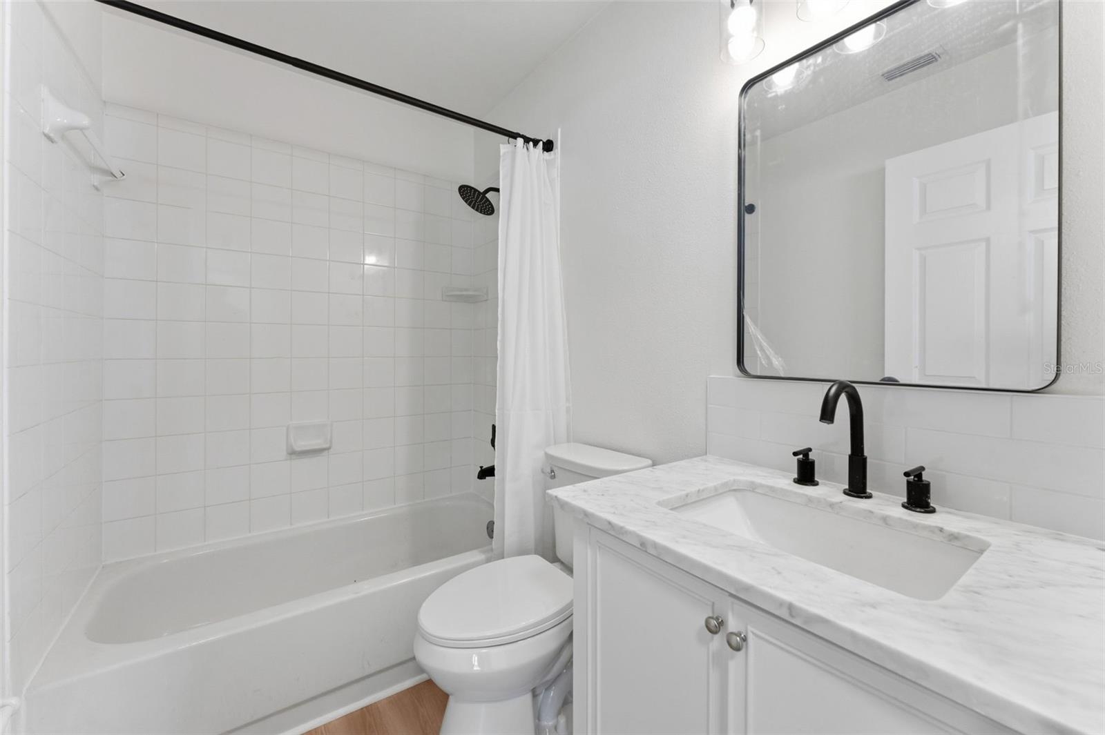 Image 23 of 44 For 5931 Taywood Drive