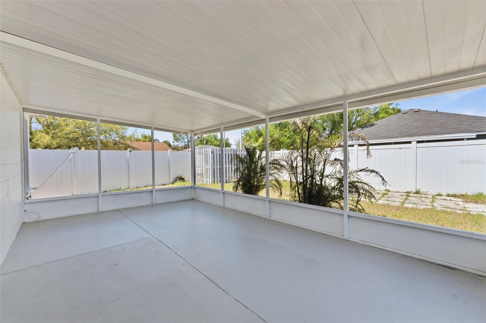 Image 25 of 44 For 5931 Taywood Drive