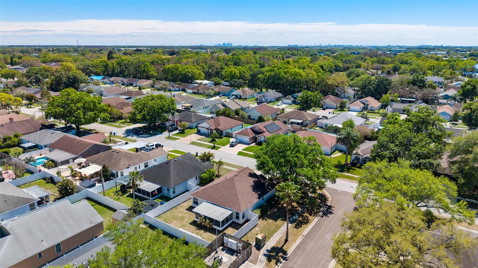 Image 28 of 44 For 5931 Taywood Drive