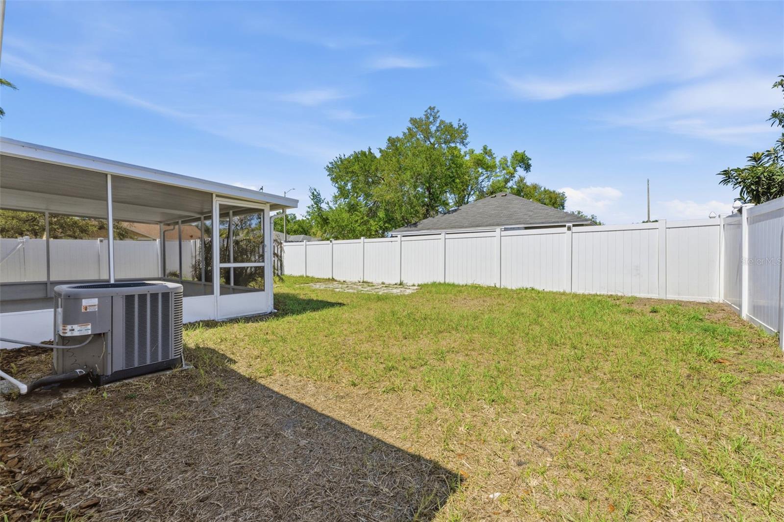 Image 29 of 44 For 5931 Taywood Drive