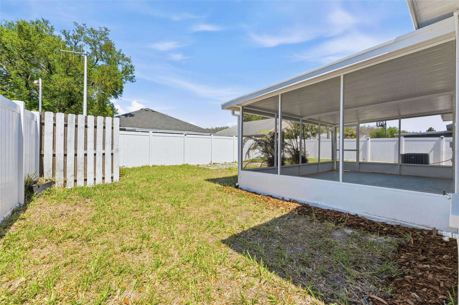 Image 31 of 44 For 5931 Taywood Drive