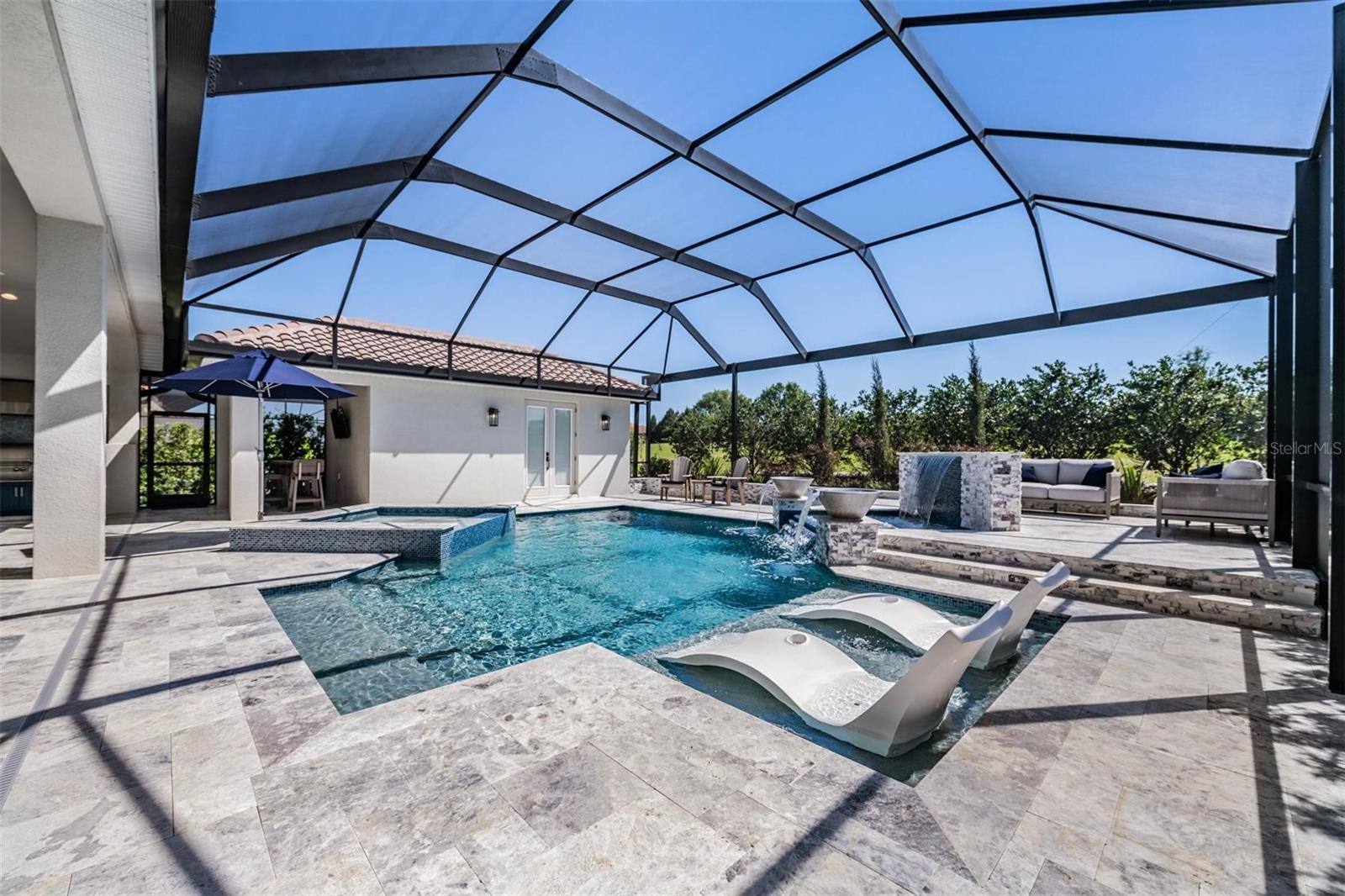 Image 18 of 37 For 13801 Carryback Drive