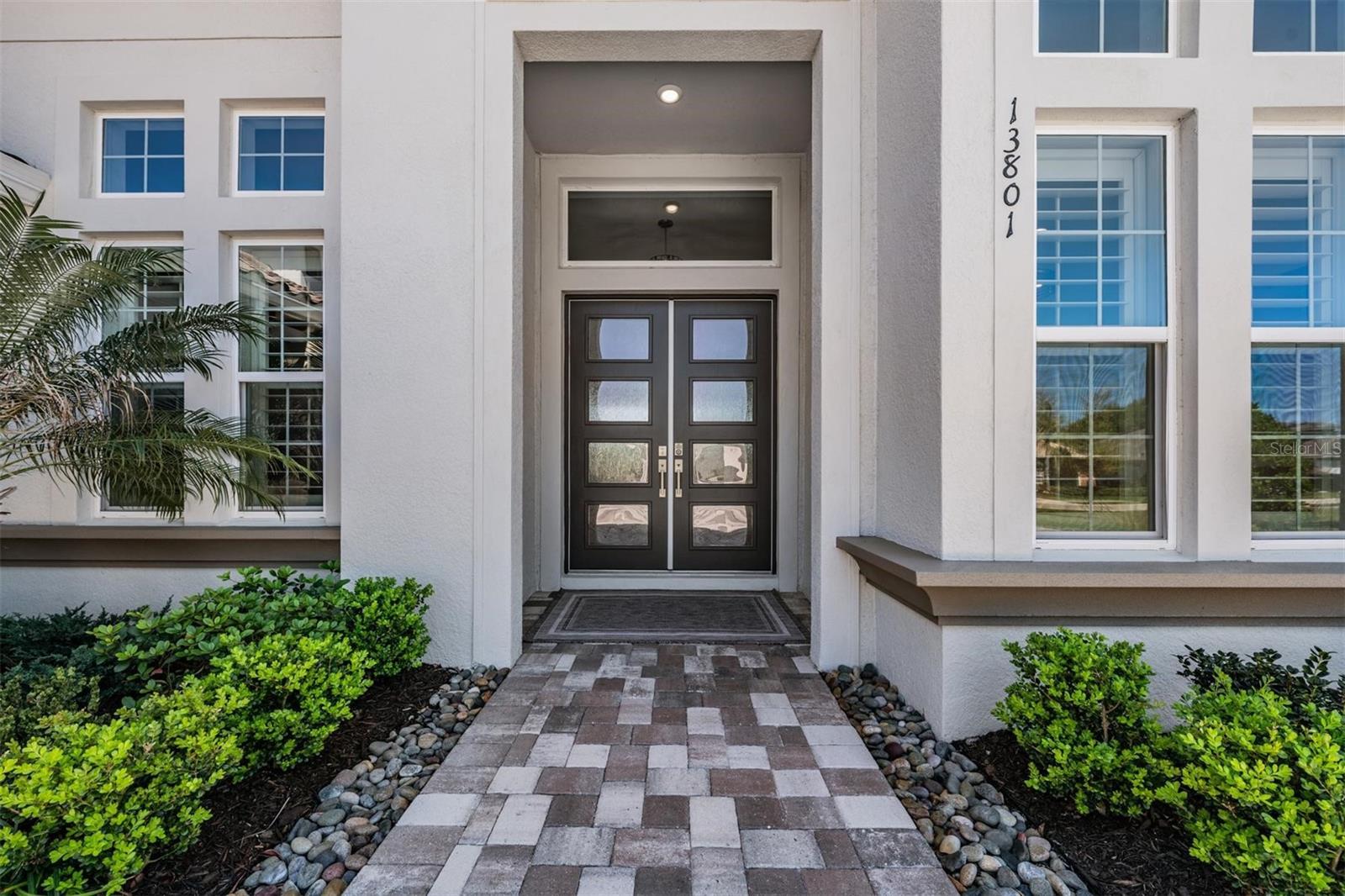 Image 2 of 37 For 13801 Carryback Drive