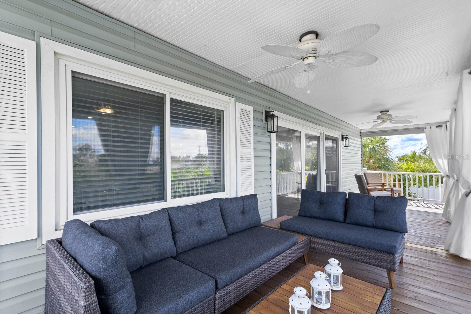 Image 23 of 39 For 3401 Manatee Drive Se