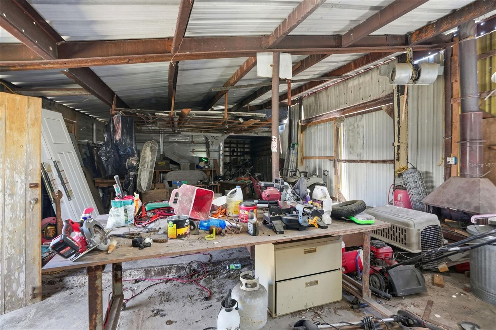 Image 11 of 58 For 16040 Platinum Drive