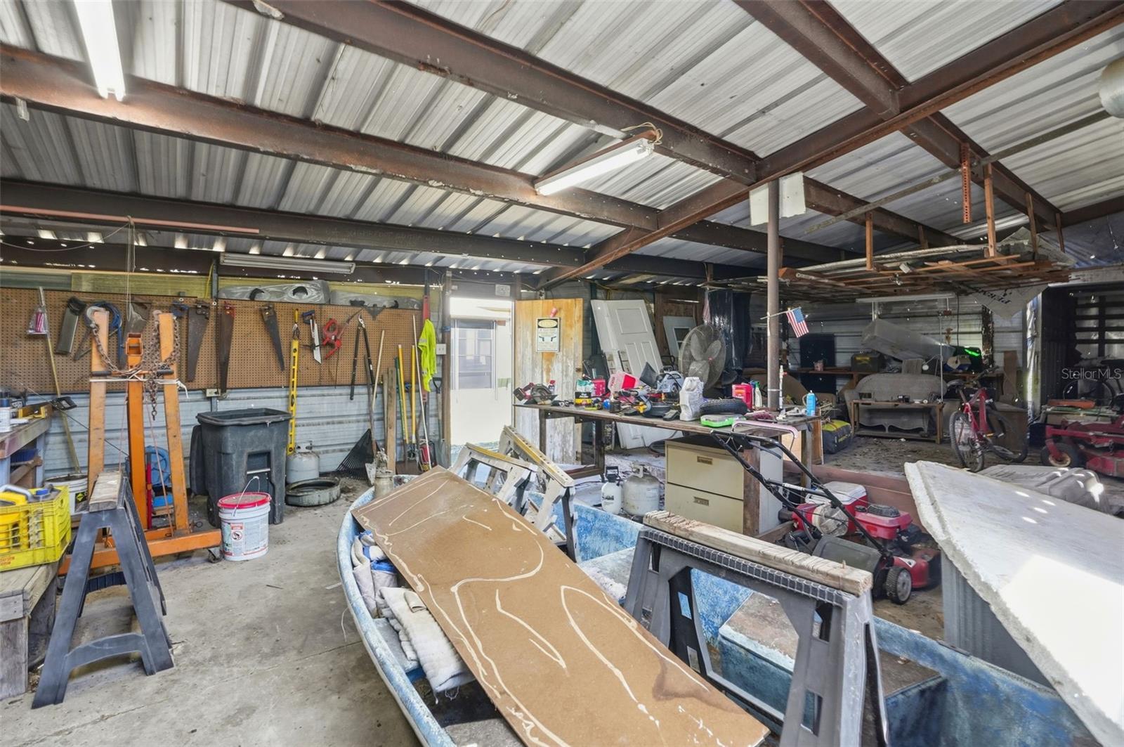 Image 13 of 58 For 16040 Platinum Drive