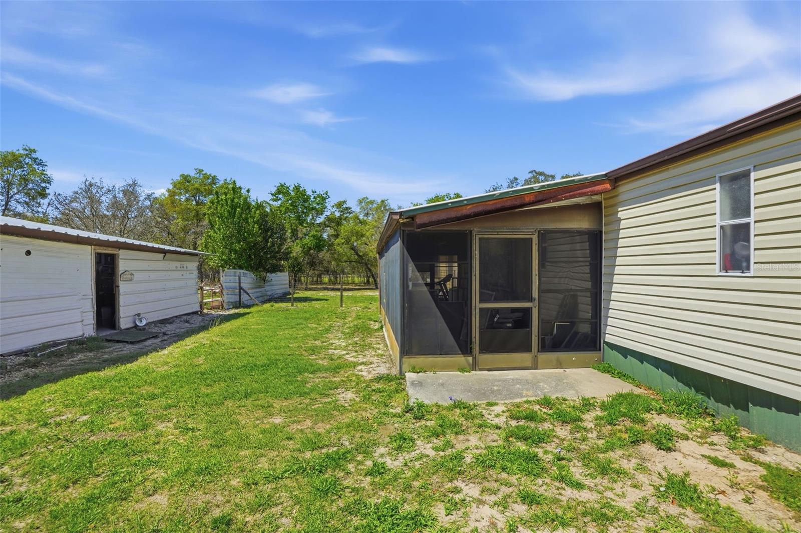 Image 15 of 58 For 16040 Platinum Drive