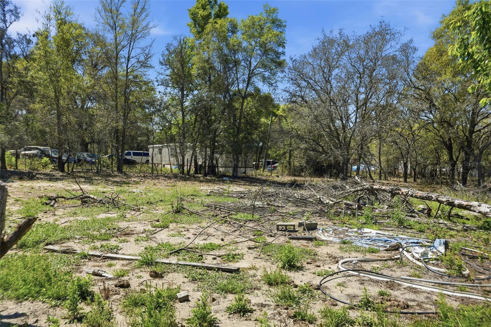 Image 17 of 58 For 16040 Platinum Drive