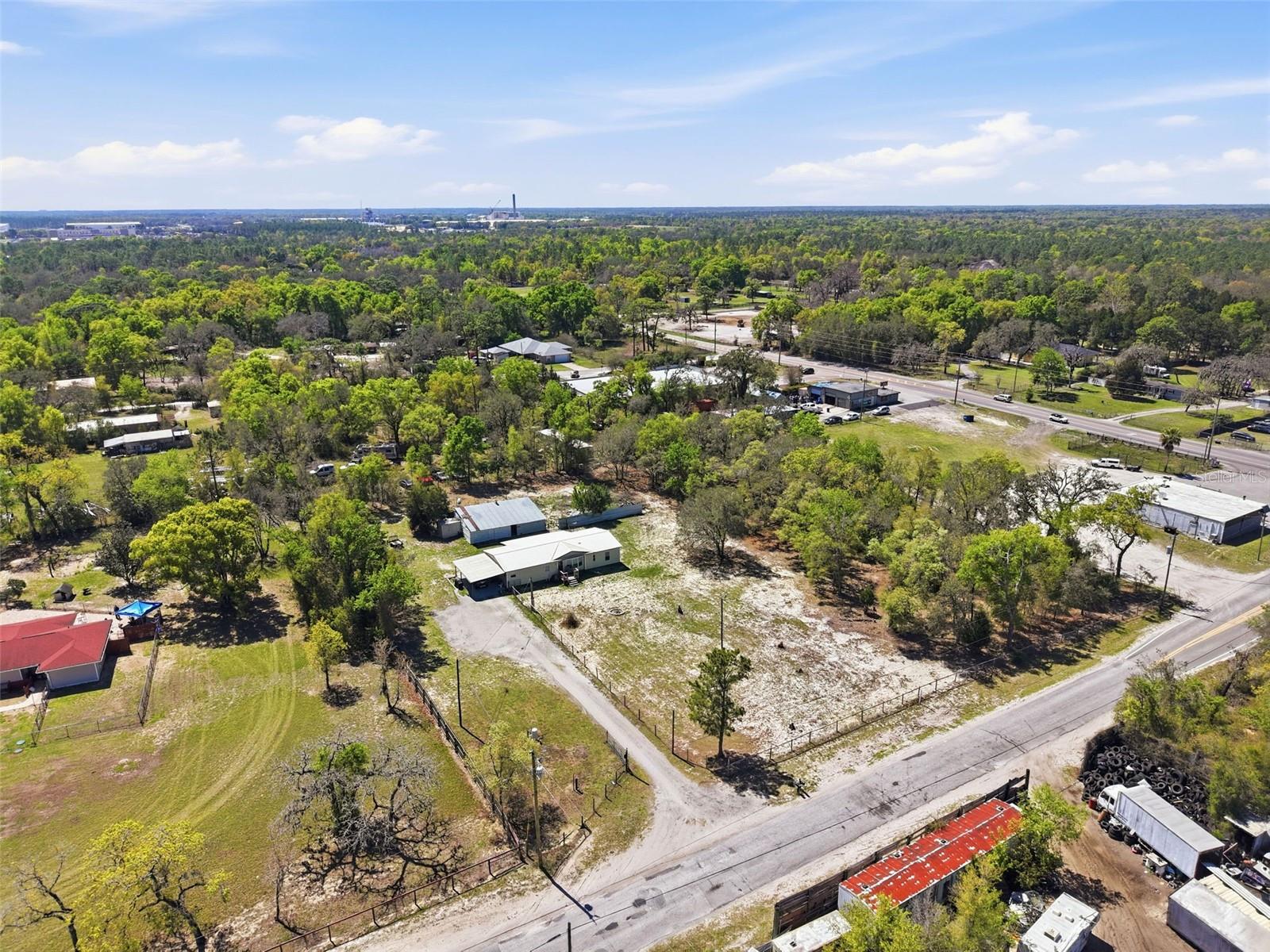 Image 18 of 58 For 16040 Platinum Drive