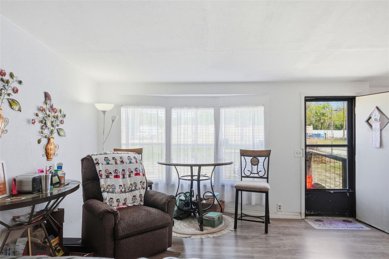 Image 33 of 58 For 16040 Platinum Drive