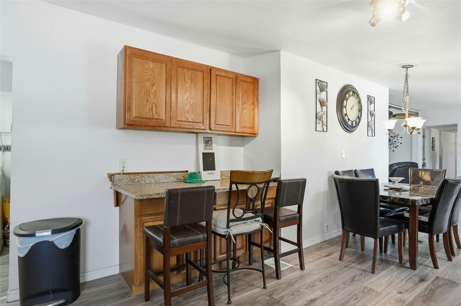 Image 5 of 58 For 16040 Platinum Drive