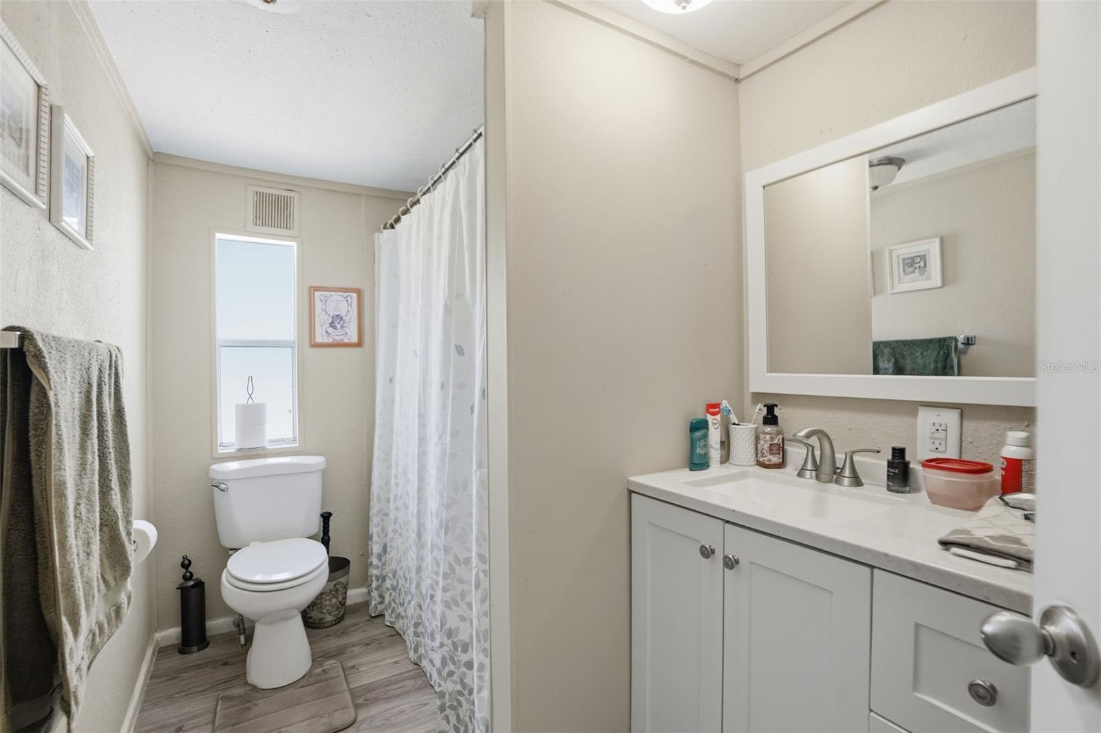 Image 50 of 58 For 16040 Platinum Drive