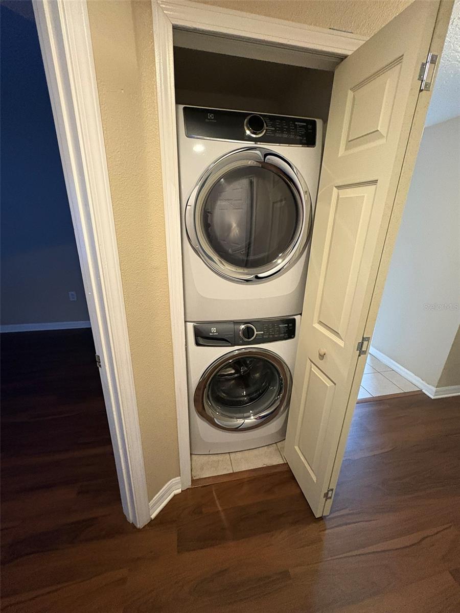 Image 12 of 16 For 9610 Seadale Court 102