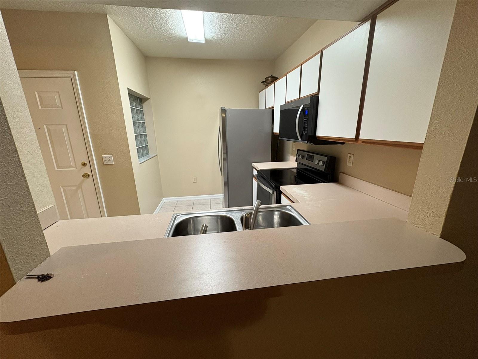 Image 5 of 16 For 9610 Seadale Court 102