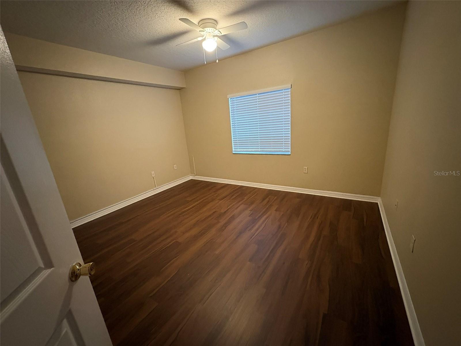 Image 6 of 16 For 9610 Seadale Court 102