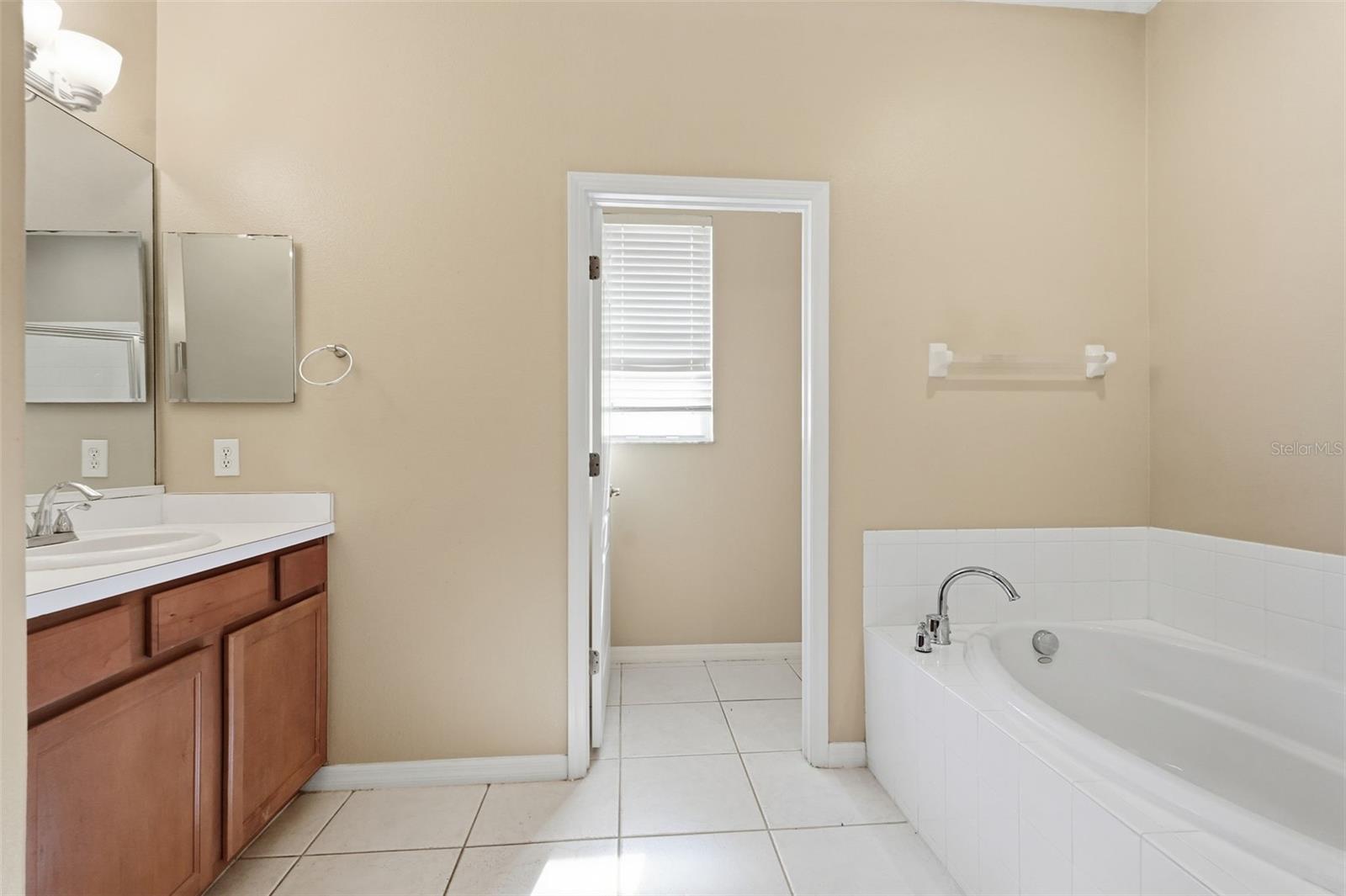 Image 26 of 76 For 19106 Beatrice Lane