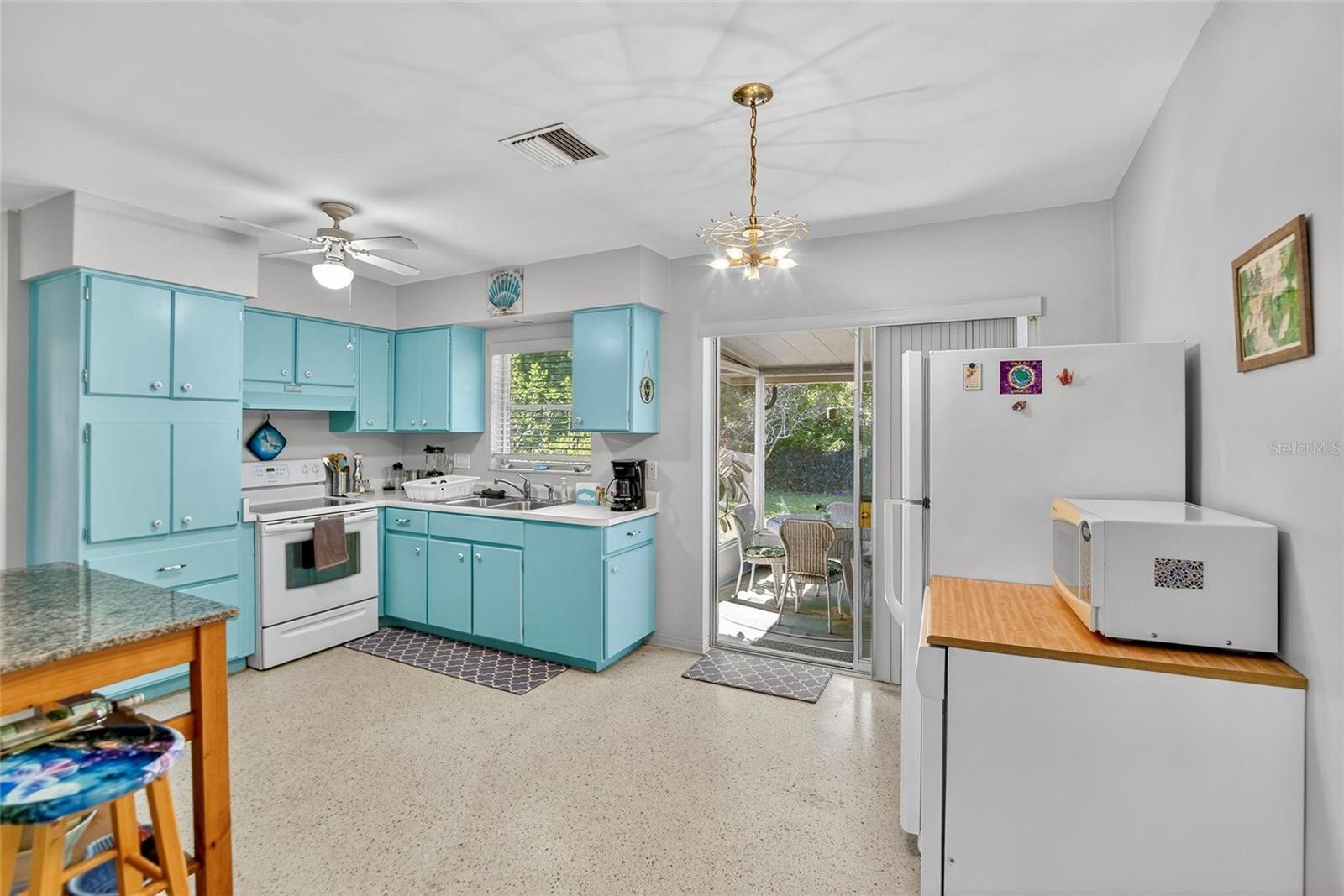 Image 7 of 43 For 2305 Indigo Drive