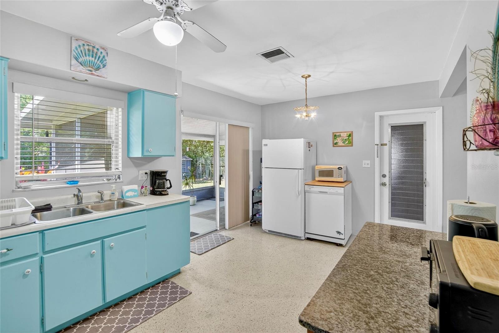 Image 8 of 43 For 2305 Indigo Drive