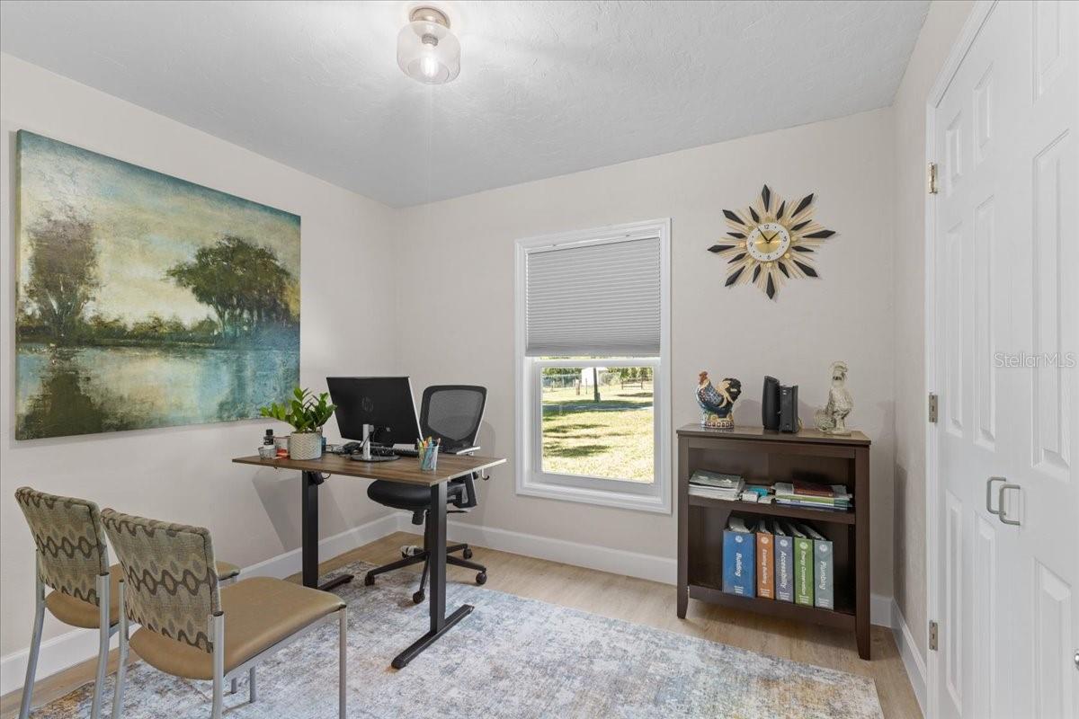 Image 17 of 49 For 606 Wilson Street