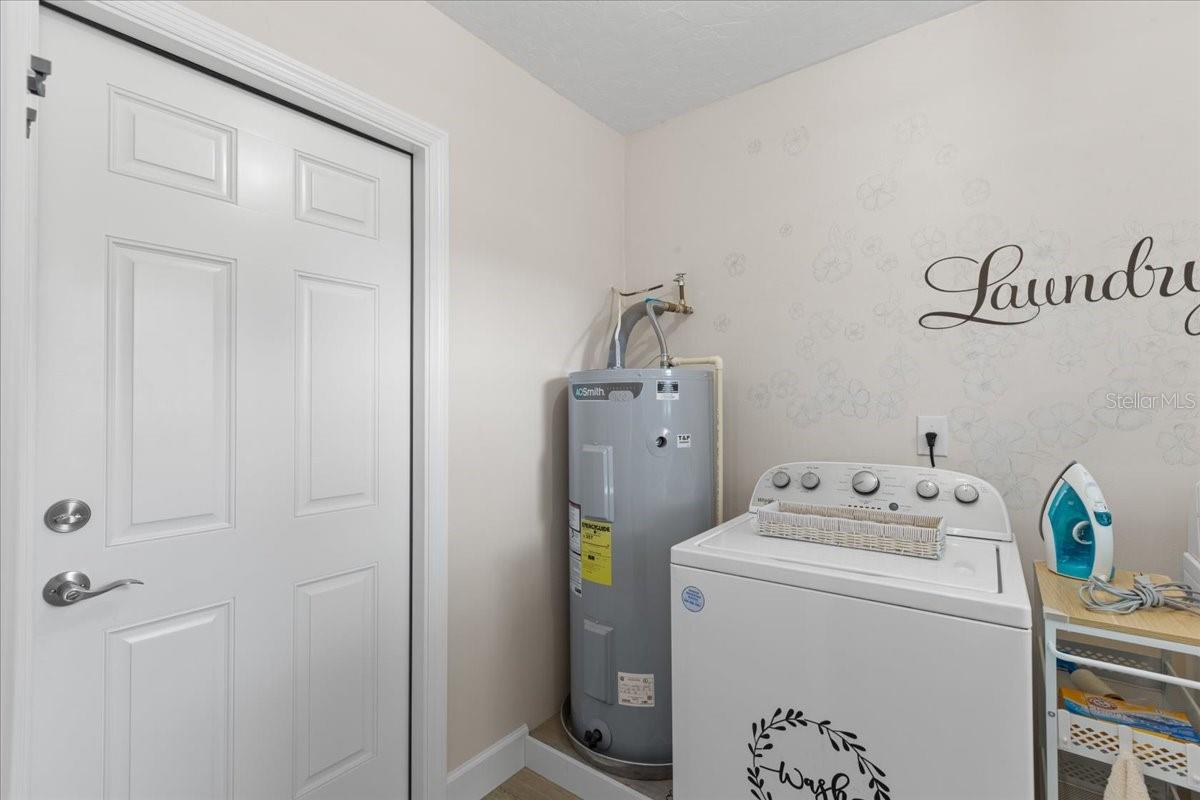 Image 23 of 49 For 606 Wilson Street