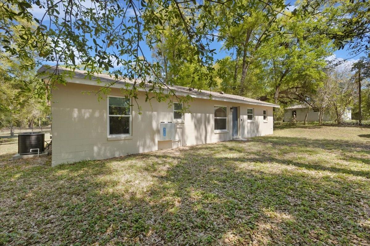 Image 35 of 49 For 606 Wilson Street