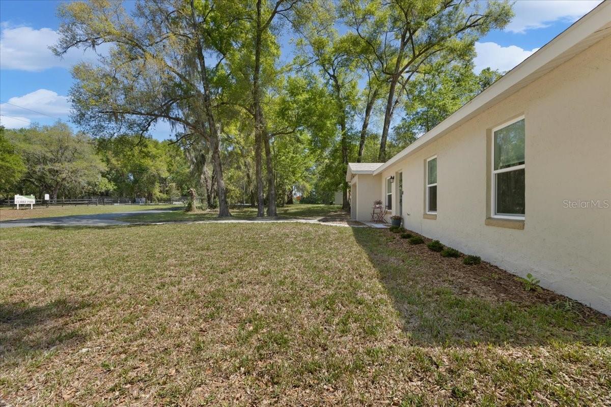 Image 37 of 49 For 606 Wilson Street