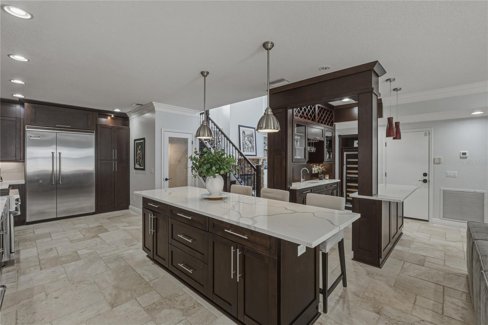 Image 15 of 71 For 6117 Russell Street