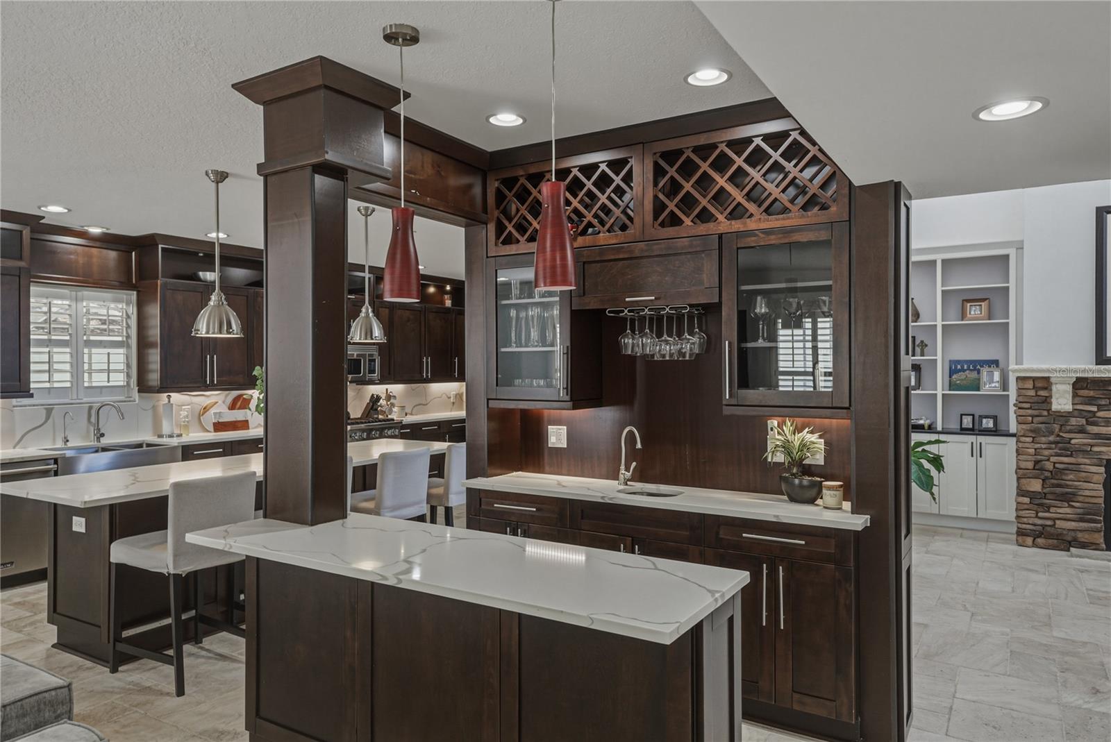 Image 26 of 71 For 6117 Russell Street