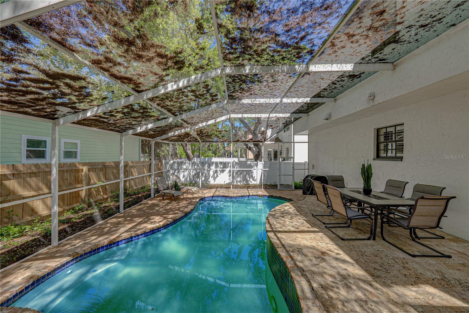 Image 60 of 71 For 6117 Russell Street