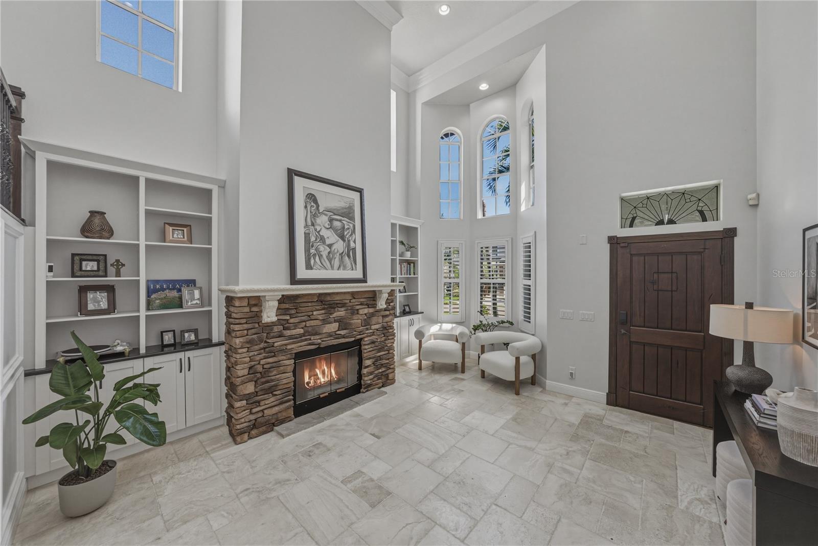 Image 9 of 71 For 6117 Russell Street