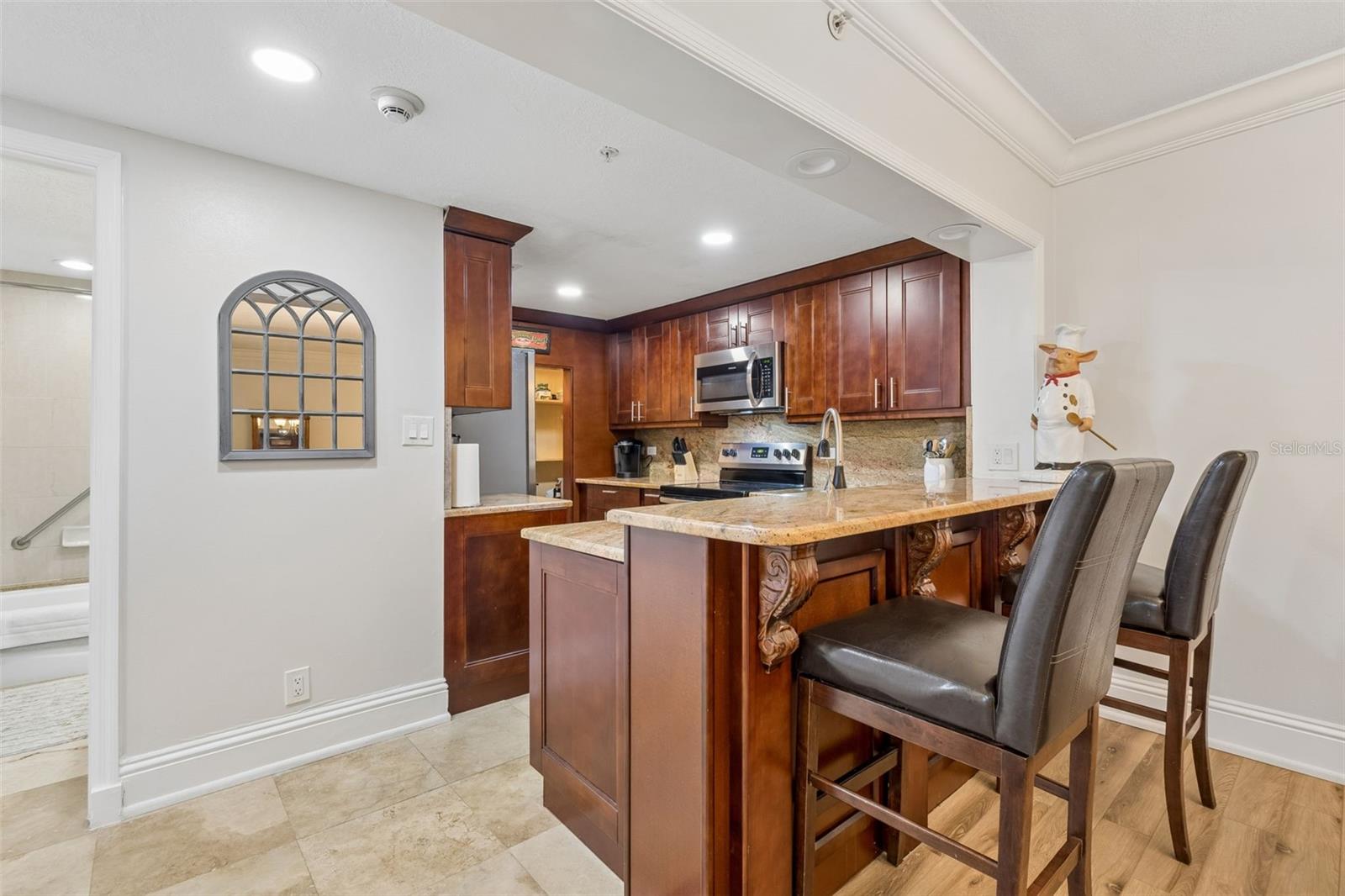 Image 11 of 60 For 36750 Us Highway 19 N 06207