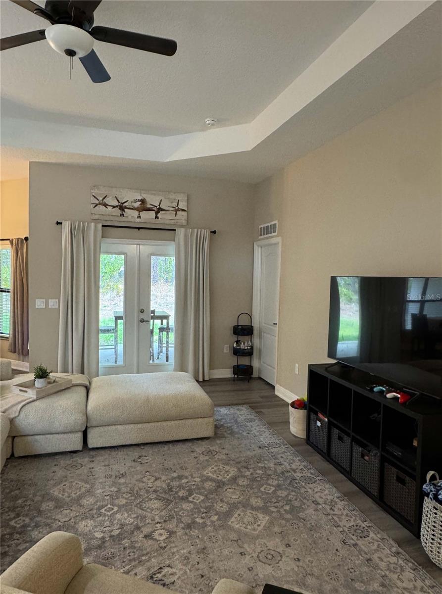 Image 7 of 39 For 172 Linder Drive